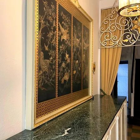 Apartment Premium Komfortwohnung Mit Balkon 120 Qm Und 2 Schlafzimmern Im Zentrum